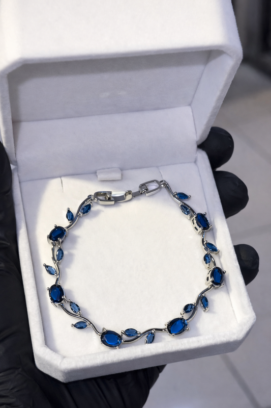 Blue tiny Beautiful Bracelet
